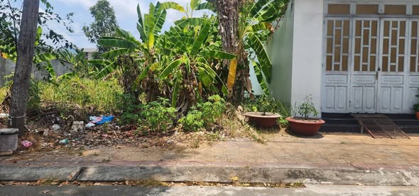 Bán nhanh nền đường Lý Nam Đế. KDC P5 . Vị Thanh. (nay là phường Vị Tân . Tp Cần Thơ)